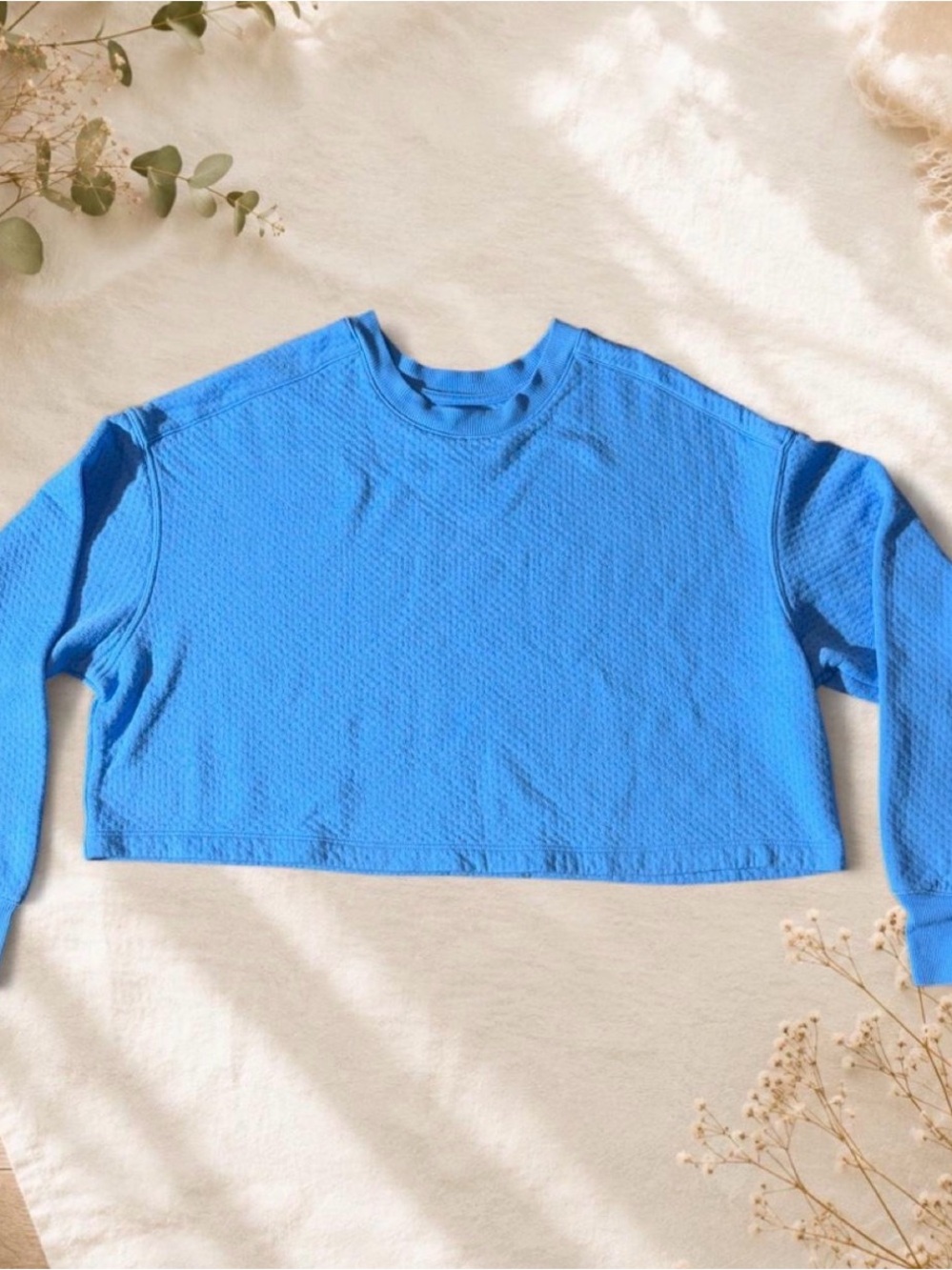 Colsie Bright Blue Cropped Waffle Knit Long Sleeve Top